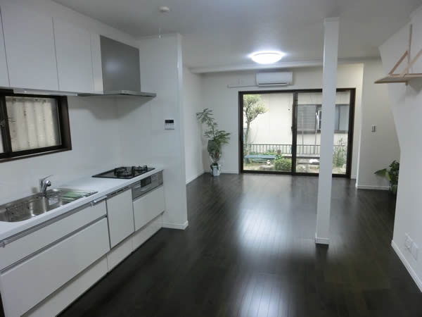 共栄建設株式会社