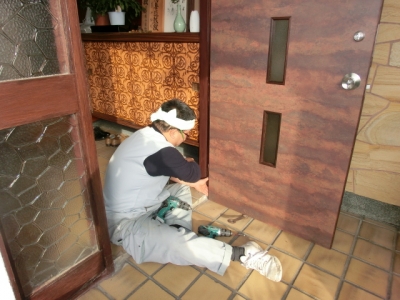 古いドア|共栄建設株式会社