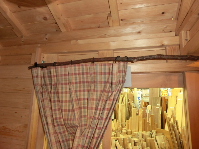 カーテンレール|共栄建設株式会社