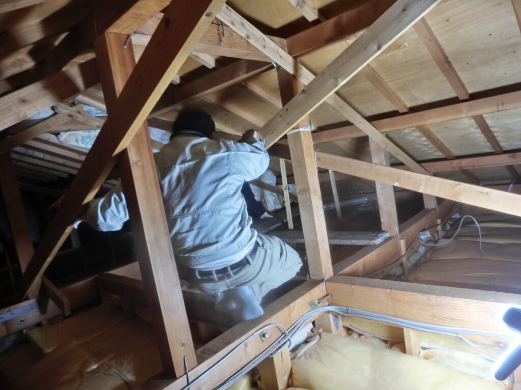 雨漏りって特定が難しいんだよね|共栄建設株式会社