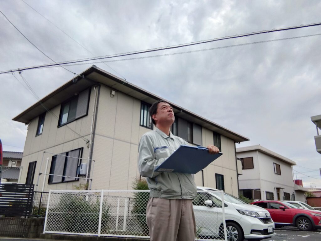 雨の合間にやれて助かった|まほろば建築工房